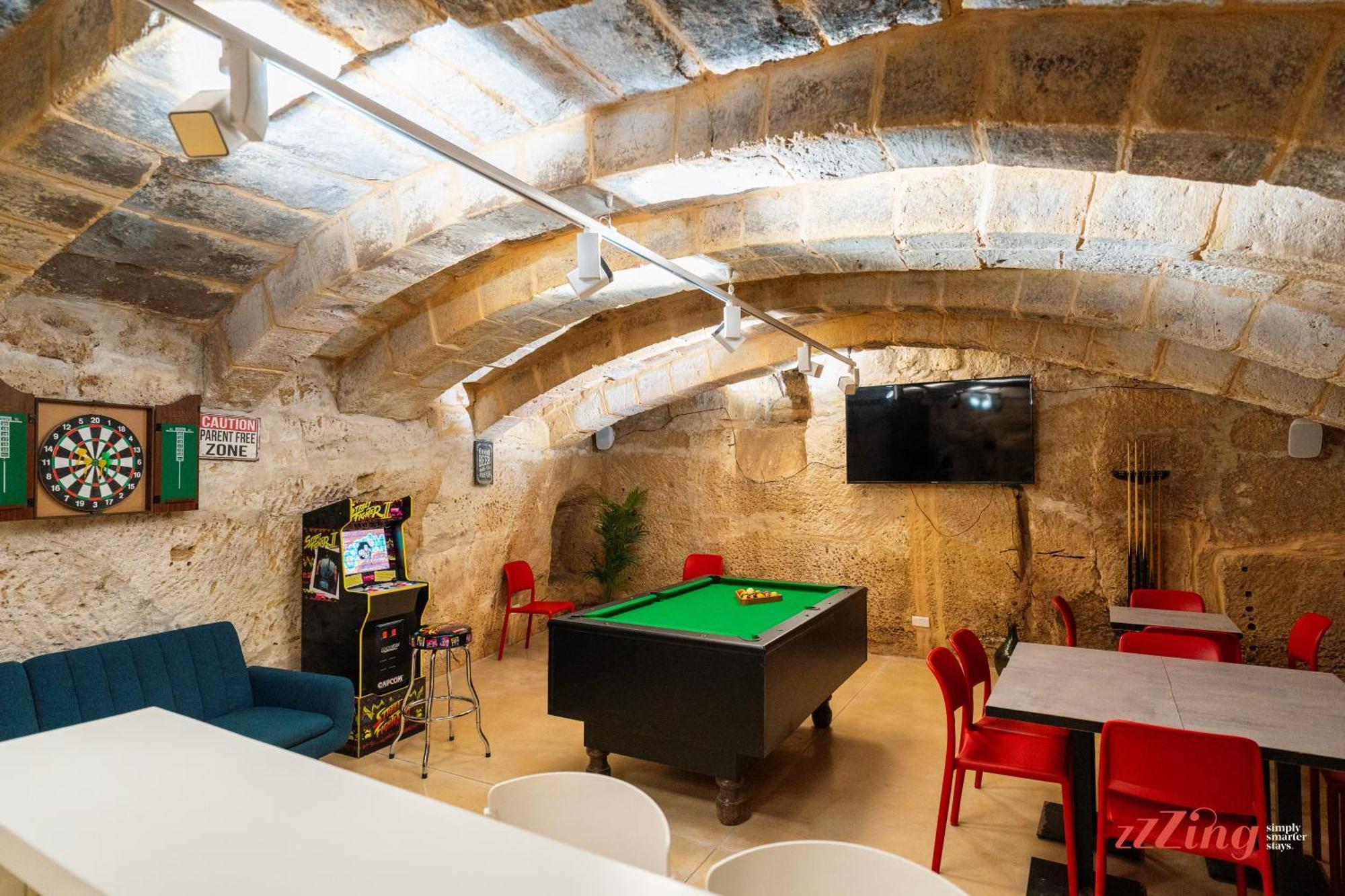 A Modern Maltese Townhouse In Siggiewi Exterior foto